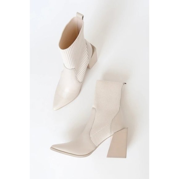 Steve Madden Tackle Sock Bootie in Bone Leather Size 6.5 With Box - Picture 2 of 15